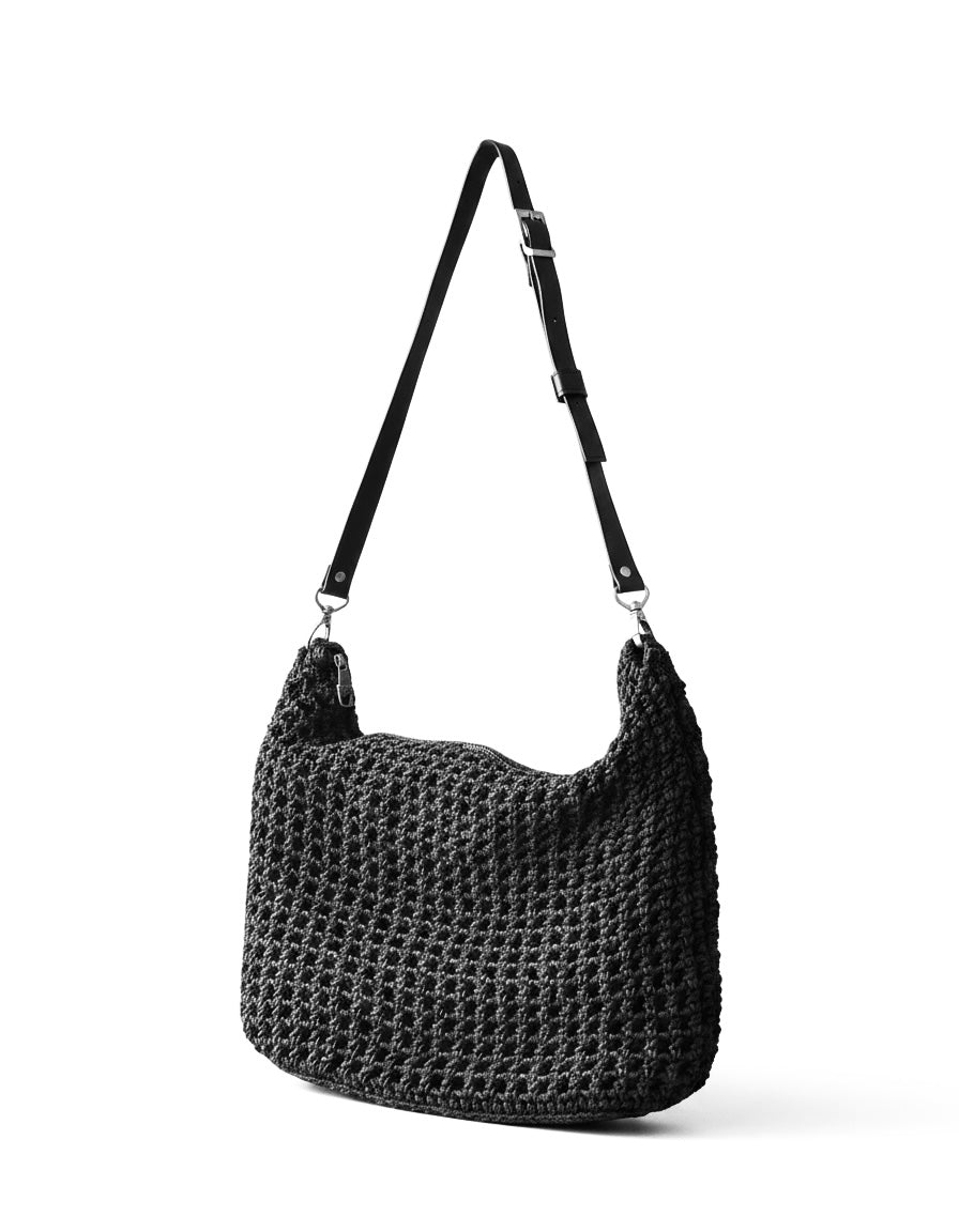 NORA raffia shoulder bag close-up detail – handmade – DEKORANI